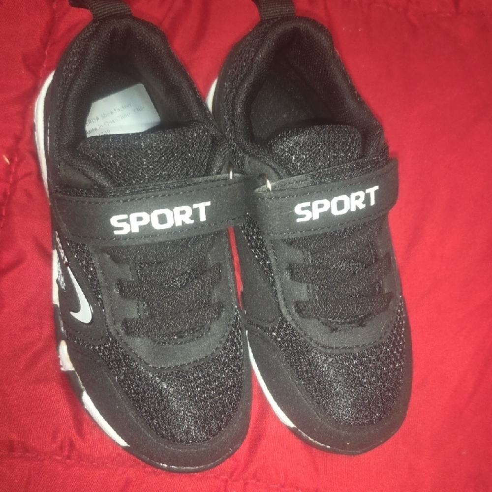 Sporty Black Kids Sneakers